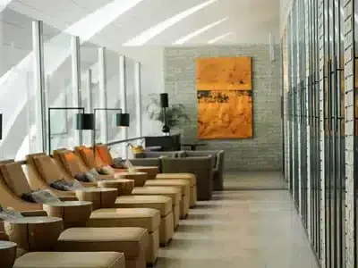 Lounge with Shower @ Dubai Airport - Terminal 3
