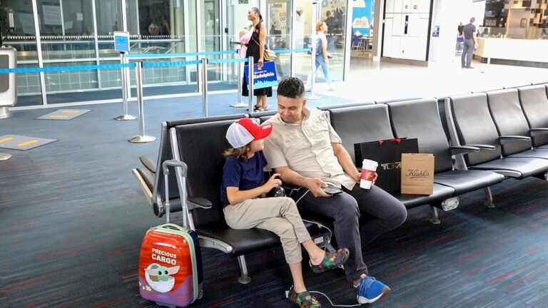 Philadelphia International Airport Introduces PHL Wingmate Pass for Non-Traveler Guests