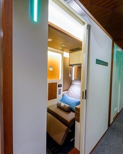 Sleep Pod at Doha Airport South Node -6 Hours
