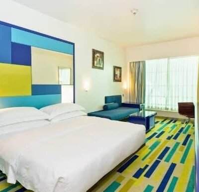 family-room-1-1.jpg